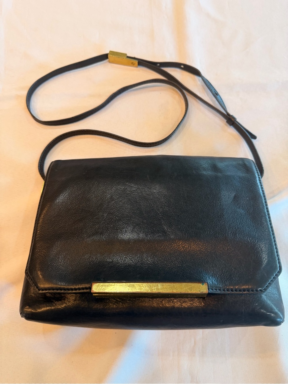 Vintage 1990s J. Crew Claremont Black Leather Retro Crossbody Gold Bar Closure